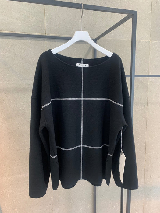 THE BASIC：圧縮ニット配色ステッチ長袖プルオーバー