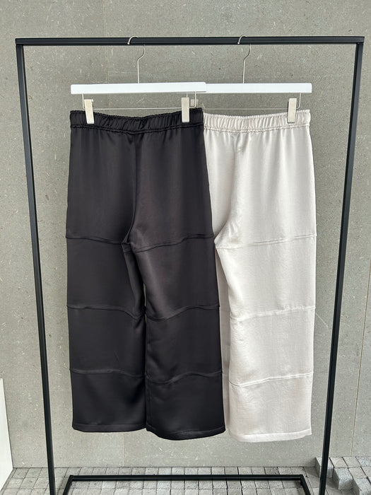 サテンブロック切り替えストレートパンツ