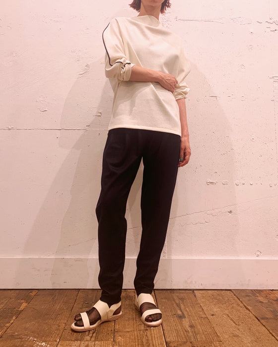 Compressed wool jersey jodhpurs trousers