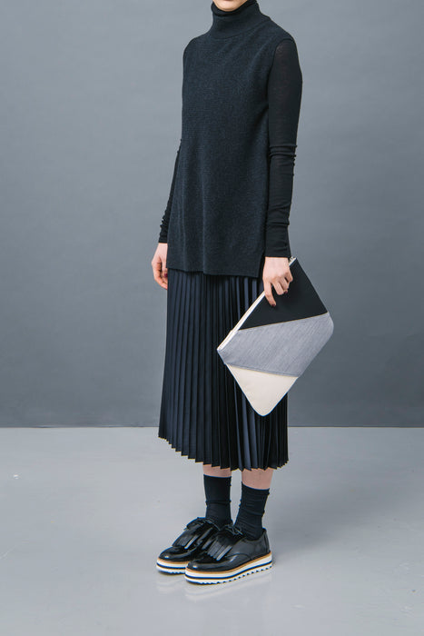 SQUARE CLUTCH: Square clutch trico colour