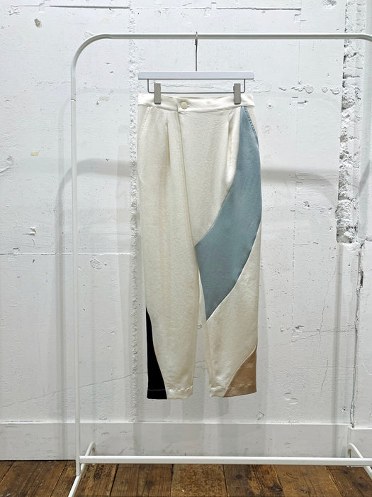 Satin overlap switching trousers