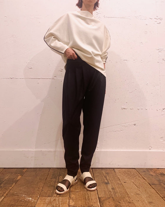 Compressed wool jersey jodhpurs trousers