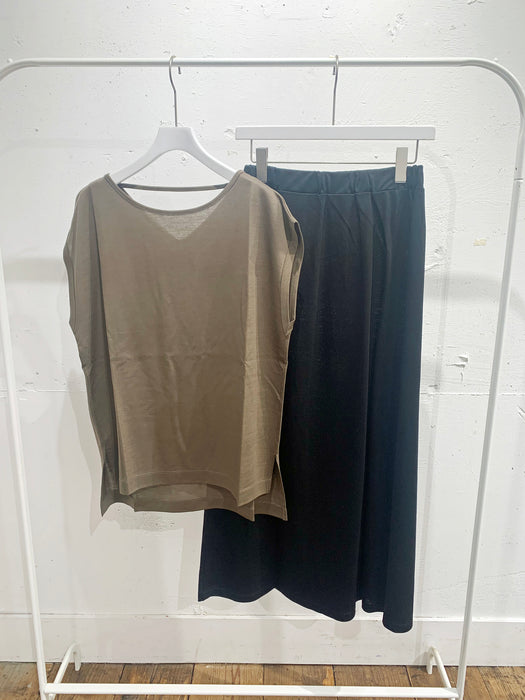 リヨセル天竺タンクトップ・ロングスカート：セットアップ