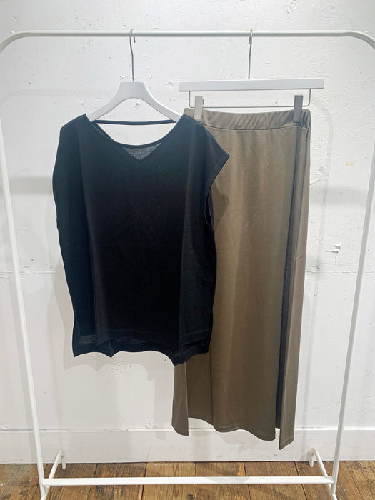 リヨセル天竺タンクトップ・ロングスカート：セットアップ