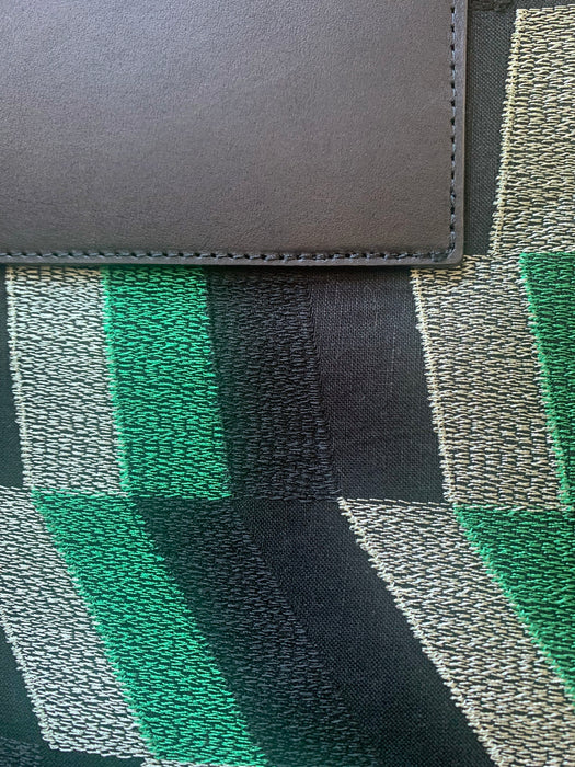 THE ARCHICE：SQUARE CLUTCH：スクエアクラッチステップ刺しゅう