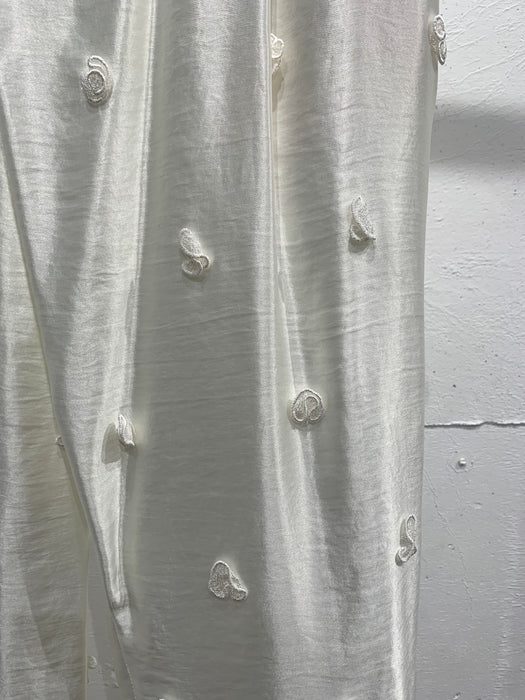 THE ARCHIVE：くしゅくしゅドット刺しゅうサテンパンツ